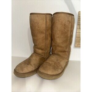 UGG Women's Chestnut Brown Classic Tall Boots Size 7